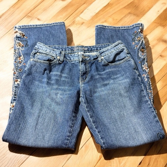 Younique Floral Beaded Flare Jeans Size 11 Juniors (30” Waist) Y2K Vintage - Picture 1 of 16